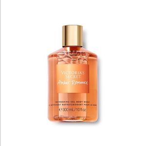 BODY CARE
Refreshing Gel Body Wash